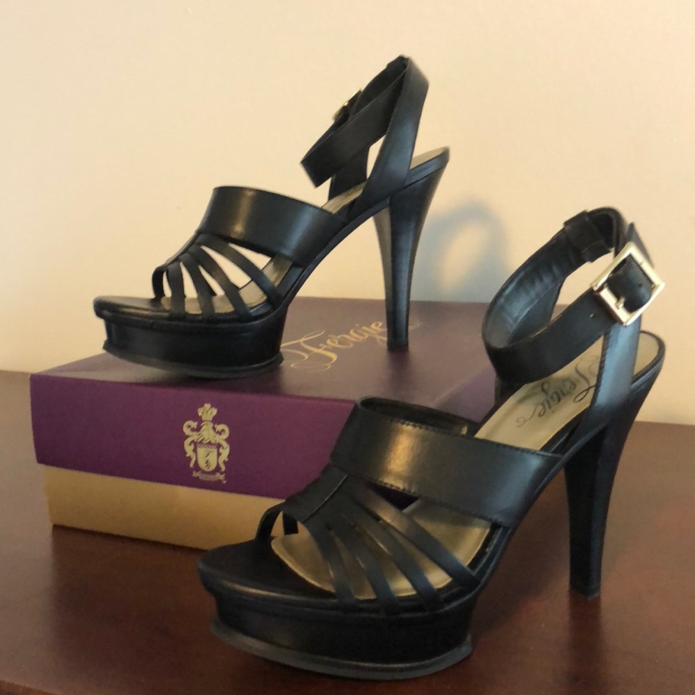 Fergie Black Leather Platform Sandals Sz8